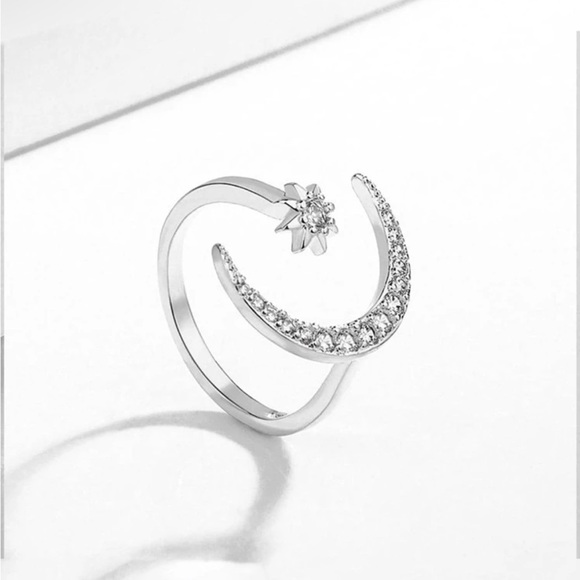 💖5 items for $25 Sale!💖 Rhinestone Moon & Star Cuff Ring - Picture 4 of 6